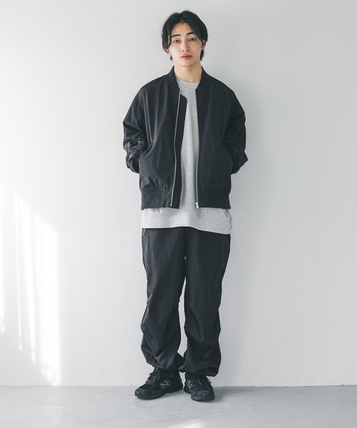 LOWRYS FARM(ローリーズファーム)の「ナイロンMA1 288791(MA-1・メンズ・ブラック/アイボリー・LARGE/MEDIUM)」の3枚目の写真