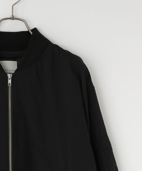 LOWRYS FARM(ローリーズファーム)の「ナイロンMA1 288791(MA-1・メンズ・ブラック/アイボリー・LARGE/MEDIUM)」の12枚目の写真