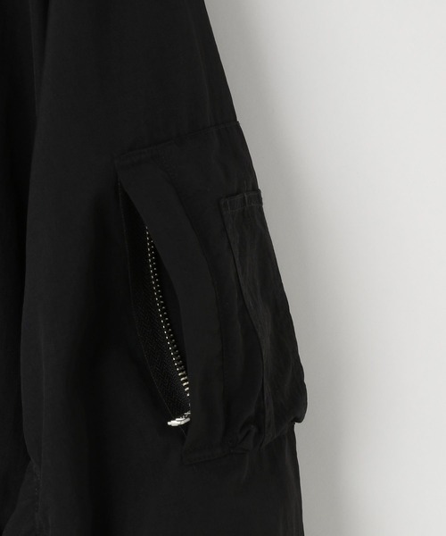 LOWRYS FARM(ローリーズファーム)の「ナイロンMA1 288791(MA-1・メンズ・ブラック/アイボリー・LARGE/MEDIUM)」の13枚目の写真