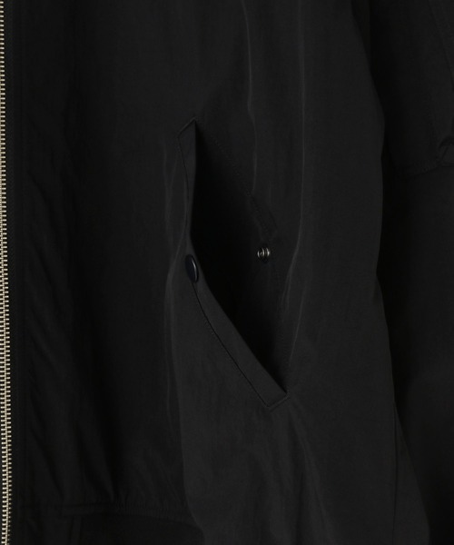 LOWRYS FARM(ローリーズファーム)の「ナイロンMA1 288791(MA-1・メンズ・ブラック/アイボリー・LARGE/MEDIUM)」の14枚目の写真