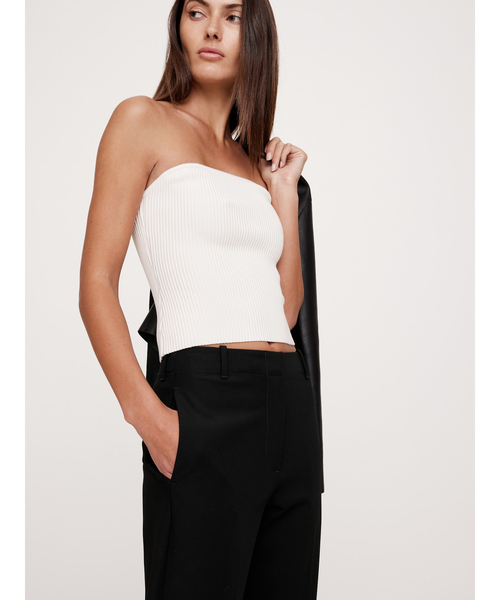 Banana Republic(バナナリパブリック)の「ハイライズ モダンスリム リファインド アンクルパンツ(その他パンツ・レディース・ネイビー/アイボリー/ブラック・2/0/4/6/8)」の11枚目の写真