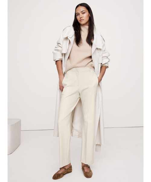 Banana Republic(バナナリパブリック)の「ハイライズ モダンスリム リファインド アンクルパンツ(その他パンツ・レディース・ネイビー/アイボリー/ブラック・2/0/4/6/8)」の4枚目の写真