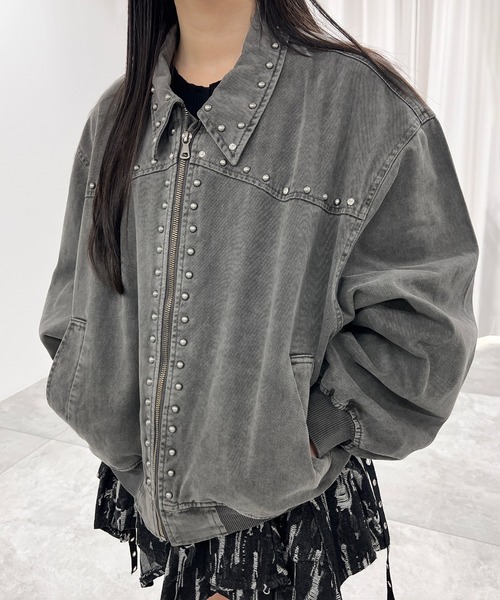 Figments（フィグメンツ）の「スタッズテディジャケット（ブルゾン・レディース・グレー/レッド・FREE）」の5枚目の写真