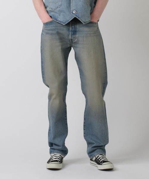 Levi's(リーバイス)の「Levi's/リーバイス 501(R) ジーンズ ミディアムインディゴ(デニムパンツ・メンズ・インディゴブルー・W28 L32/W29 L32/W30 L32/W31 L32/W32 L32/W33 L32/W34 L32/W36 L32)」の4枚目の写真