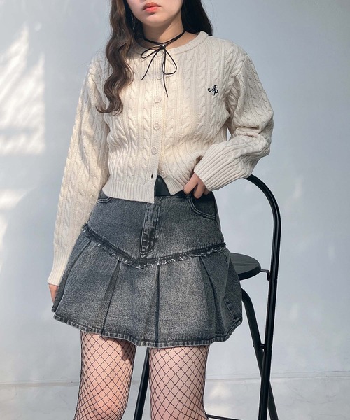 AS KNOW AS plus(アズノゥアズプラス)の「●切替えフリンジ ボックスプリーツデニムミニスカート(スカート・レディース・ブルー系/ブラック系/イエロー系/ブルー系1/サックスブルー系/イエロー系その他/ブラック系その他/その他・FREE)」の9枚目の写真