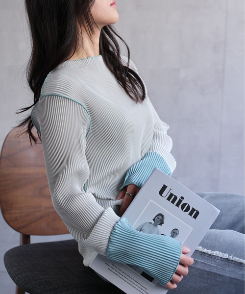 PRIVEVE プリーツメロウトップス PRIVEVE プリーツメロウトップス