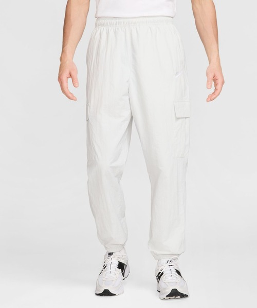 NIKE(ナイキ)の「ナイキ NIKE ナイキ クラブ ウーヴン カーゴ パンツ(カーゴパンツ・メンズ・グレー/ブラック・S/M/L/LL/3L)」の1枚目の写真