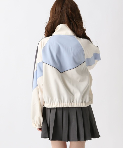 FOREVER 21（フォーエバー トゥエンティーワン）の「【2025SS】配色トラックブルゾン（ブルゾン・レディース・ブラック/オフホワイト/グレー・FREE）」の11枚目の写真