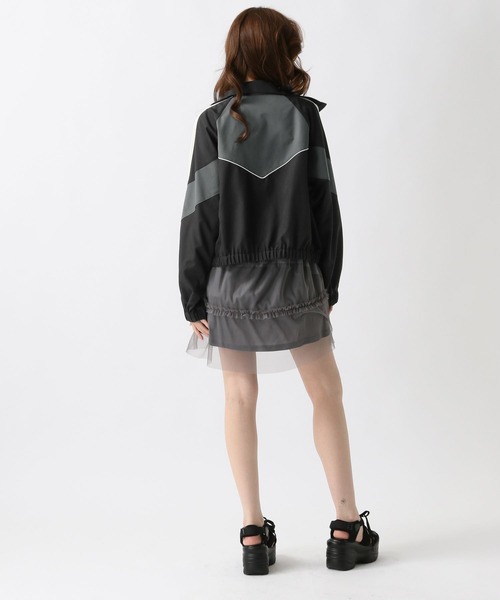 FOREVER 21（フォーエバー トゥエンティーワン）の「【2025SS】配色トラックブルゾン（ブルゾン・レディース・ブラック/オフホワイト/グレー・FREE）」の14枚目の写真