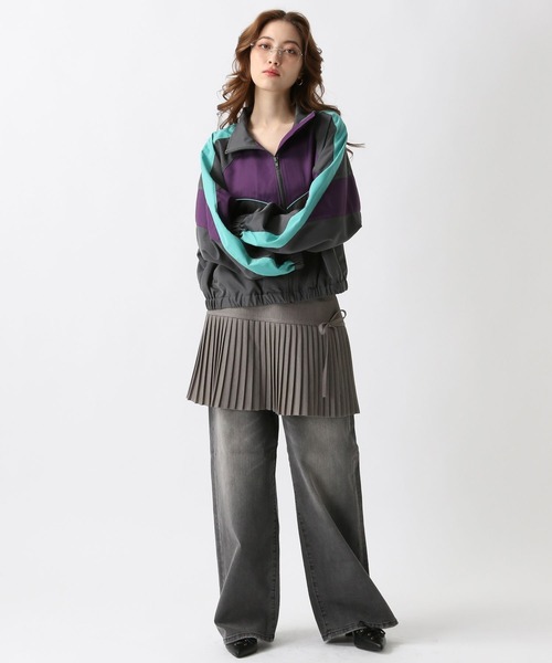 FOREVER 21（フォーエバー トゥエンティーワン）の「【2025SS】配色トラックブルゾン（ブルゾン・レディース・ブラック/オフホワイト/グレー・FREE）」の4枚目の写真