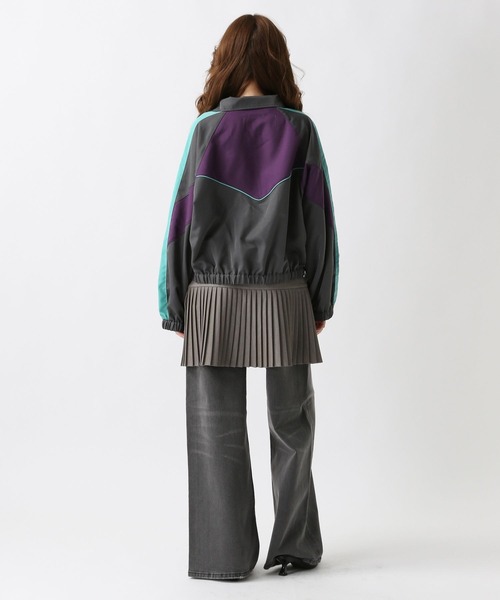 FOREVER 21（フォーエバー トゥエンティーワン）の「【2025SS】配色トラックブルゾン（ブルゾン・レディース・ブラック/オフホワイト/グレー・FREE）」の6枚目の写真