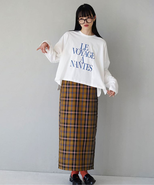 e-zakkamania stores（イーザッカマニアストアーズ）の「ロゴスリット ワイドカットソー（Tシャツ/カットソー・レディース・オフホワイト/チャコール・M）」の3枚目の写真
