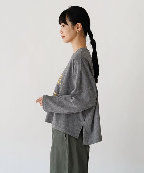 e-zakkamania stores（イーザッカマニアストアーズ）の「ロゴスリット ワイドカットソー（Tシャツ/カットソー・レディース・オフホワイト/チャコール・M）」の8枚目の写真