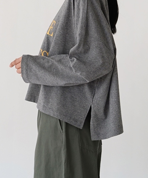 e-zakkamania stores（イーザッカマニアストアーズ）の「ロゴスリット ワイドカットソー（Tシャツ/カットソー・レディース・オフホワイト/チャコール・M）」の10枚目の写真