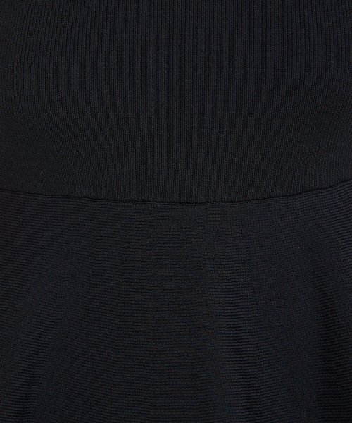 SELFIST(セルフィスト)の「【VOCE掲載】ペプラムノースリーブニット 春服/サマーニット(ニット/セーター・レディース・ベージュ/ブラック/オフホワイト・フリー)」の9枚目の写真