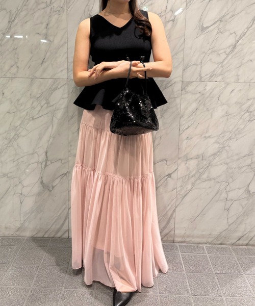 SELFIST(セルフィスト)の「【VOCE掲載】ペプラムノースリーブニット 春服/サマーニット(ニット/セーター・レディース・ベージュ/ブラック/オフホワイト・フリー)」の18枚目の写真