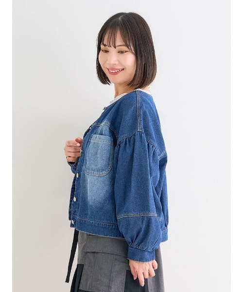 シェリエ♡ノーカラーデニム ペプラムジージャン✨春先取り! シェリエ♡ノーカラーデニム ペプラムジージャン✨春先取り