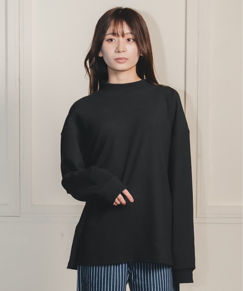 madrepadre(マドレパドレ)の「スムースタッチモックネックプルオーバートップス(その他トップス・レディース・チャコール/ブラウン/ホワイト/ブラック・SMALL/MEDIUM)」の6枚目の写真