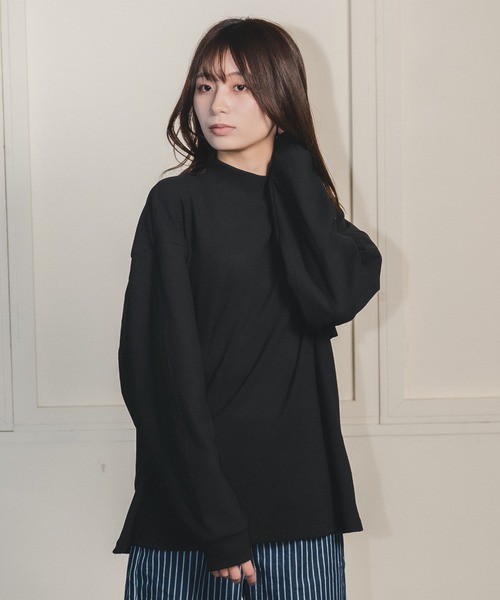 madrepadre(マドレパドレ)の「スムースタッチモックネックプルオーバートップス(その他トップス・レディース・チャコール/ブラウン/ホワイト/ブラック・SMALL/MEDIUM)」の7枚目の写真