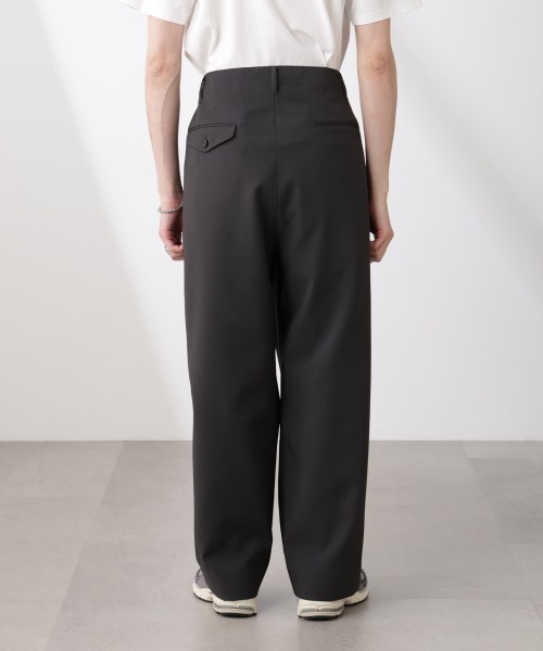 NANO universe（ナノユニバース）の「｢SOIGNE｣ECOPET(R)×AEROツイルストレッチチノスラックス（スラックス・メンズ・ライトベージュ/モカ/チャコール・S/M/L）」の18枚目の写真