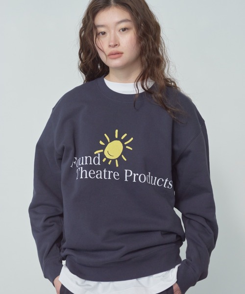 THEATRE PRODUCTS(シアタープロダクツ)の「SMILING SUNスウェットプルオーバー(スウェット・レディース・ネイビー/グレー・FREE)」の1枚目の写真