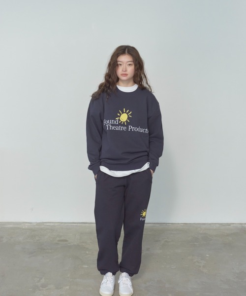 THEATRE PRODUCTS(シアタープロダクツ)の「SMILING SUNスウェットプルオーバー(スウェット・レディース・ネイビー/グレー・FREE)」の17枚目の写真