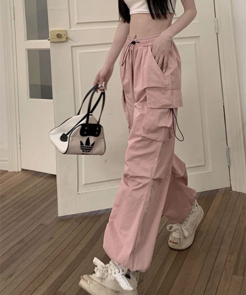 Mayree(メイリー)の「【Mayree】イージー ドローコード カーゴパンツ【13色展開】(カーゴパンツ・レディース・ピンク系その他/オリーブ/ブラック/ホワイト/ブラウン/シルバー/パープル/カーキ/グレー/アイボリー/レッド/ワイン/ピンク・LARGE/MEDIUM/SMALL/X-SMALL)」の9枚目の写真