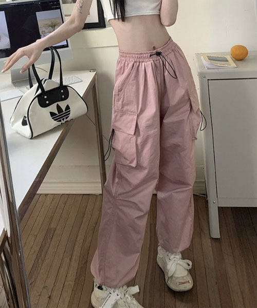 Mayree(メイリー)の「【Mayree】イージー ドローコード カーゴパンツ【13色展開】(カーゴパンツ・レディース・ピンク系その他/オリーブ/ブラック/ホワイト/ブラウン/シルバー/パープル/カーキ/グレー/アイボリー/レッド/ワイン/ピンク・LARGE/MEDIUM/SMALL/X-SMALL)」の19枚目の写真