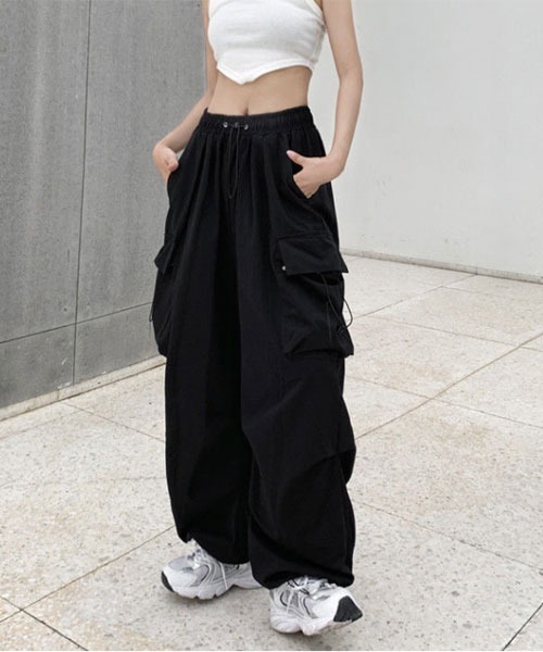 Mayree(メイリー)の「【Mayree】イージー ドローコード カーゴパンツ【13色展開】(カーゴパンツ・レディース・ピンク系その他/オリーブ/ブラック/ホワイト/ブラウン/シルバー/パープル/カーキ/グレー/アイボリー/レッド/ワイン/ピンク・LARGE/MEDIUM/SMALL/X-SMALL)」の14枚目の写真