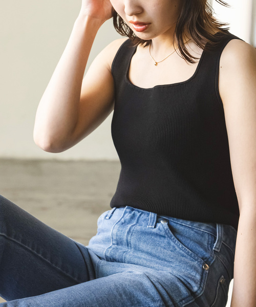 Noble（ノーブル）の「《追加》【洗える】ニュアンス2wayニットタンク 2（タンクトップ・レディース・ブラック/ホワイト・FREE）」の5枚目の写真