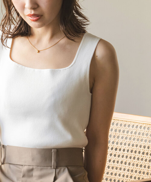 Noble（ノーブル）の「《追加》【洗える】ニュアンス2wayニットタンク 2（タンクトップ・レディース・ブラック/ホワイト・FREE）」の11枚目の写真