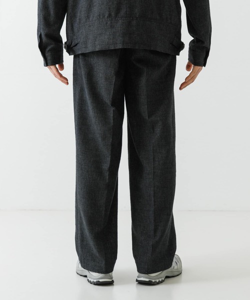 URBAN RESEARCH(アーバンリサーチ)の「LINEN PIN HEAD TUCK PANTS(その他パンツ・メンズ・グレー系その他/ブラック系その他・LARGE/MEDIUM)」の17枚目の写真