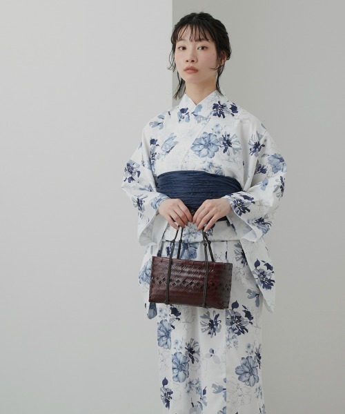 Neina（ネイナ）の「【浴衣】花柄ワンピース浴衣セット（上衣＋ワンピース＋へこ帯＋下駄）〔Neina〕（浴衣・レディース・ネイビー系/ブルー系/イエロー系・FREE）」の17枚目の写真