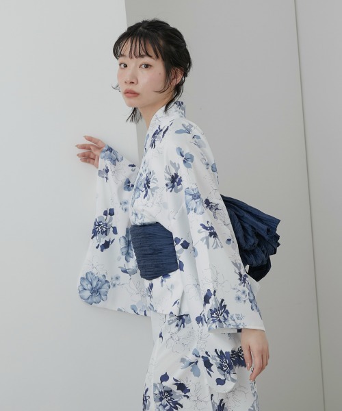 Neina（ネイナ）の「【浴衣】花柄ワンピース浴衣セット（上衣＋ワンピース＋へこ帯＋下駄）〔Neina〕（浴衣・レディース・ネイビー系/ブルー系/イエロー系・FREE）」の15枚目の写真