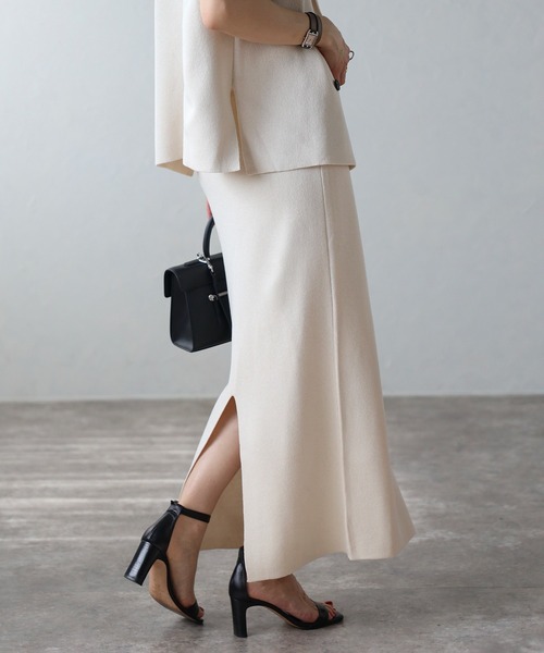 Bonjour Sagan（ボンジュールサガン）の「[SET]ラペルカラーニットベスト×バックスリットニットスカート（ワンピース・レディース・ダークグレー/キナリ・FREE）」の15枚目の写真