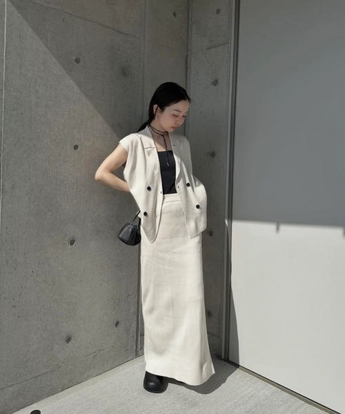 ボンジュールサガン BONJOUR SAGAN [SET]ラペルカラーニットベスト×バックスリットニットスカート （DARK-GRAY） ボンジュールサガン BONJOUR SAGAN [SET]ラペルカラーニット