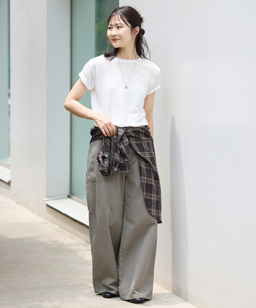 SLOBE IENA(スローブイエナ)の「《追加》スラブ5分袖TEE(Tシャツ/カットソー・レディース・ネイビー/ホワイト/スカイブルー/オレンジ系その他/ベージュ・FREE)」の6枚目の写真