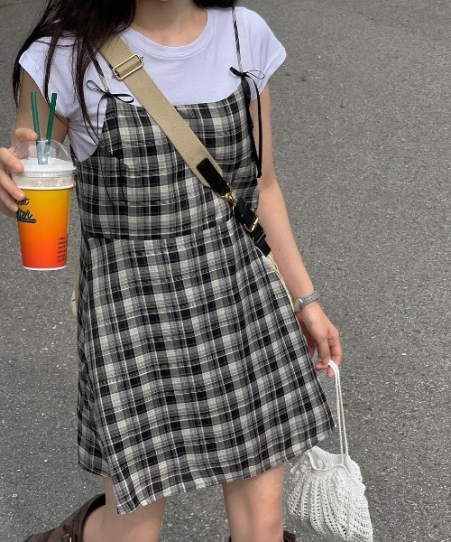 Teem Store(チームストア)の「チェックミニワンピース インナーキャミワンピ付き(ワンピース・レディース・ブラック・F)」の4枚目の写真