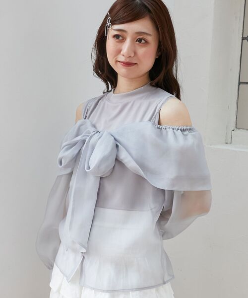 MAJESTIC LEGON(マジェスティックレゴン)の「タンクセットリボンシアーブラウス(シャツ/ブラウス・レディース・アイボリー/ピンクベージュ/グレー・MEDIUM)」の1枚目の写真