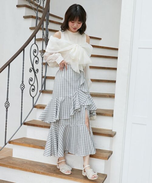 MAJESTIC LEGON(マジェスティックレゴン)の「タンクセットリボンシアーブラウス(シャツ/ブラウス・レディース・アイボリー/ピンクベージュ/グレー・MEDIUM)」の7枚目の写真