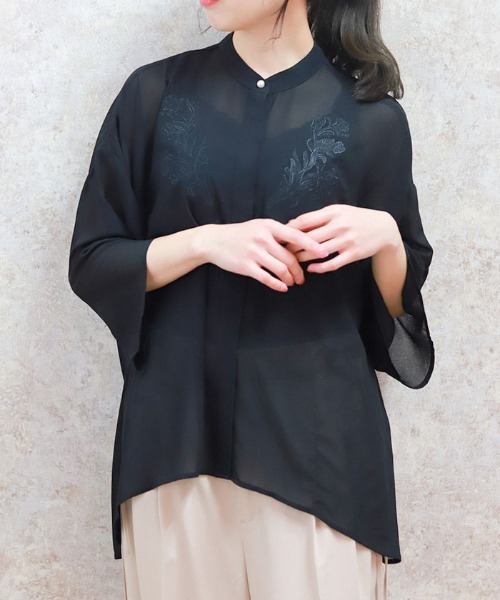axes femme(アクシーズファム)の「エンブロイダリーシャツ(シャツ/ブラウス・レディース・ホワイト/ブラック/ブルーグリーン・FREE)」の3枚目の写真