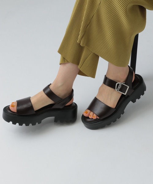 LEPSIM(レプシィム)の「フェイクレザー厚底サンダル 492672(サンダル・レディース・ブラック/ダークブラウン・MEDIUM/LARGE)」の6枚目の写真