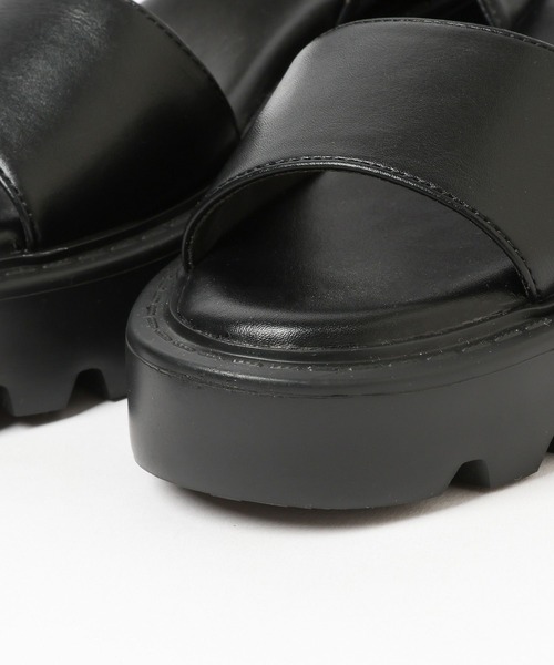 LEPSIM(レプシィム)の「フェイクレザー厚底サンダル 492672(サンダル・レディース・ブラック/ダークブラウン・MEDIUM/LARGE)」の15枚目の写真