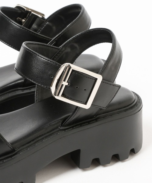 LEPSIM(レプシィム)の「フェイクレザー厚底サンダル 492672(サンダル・レディース・ブラック/ダークブラウン・MEDIUM/LARGE)」の17枚目の写真