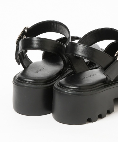 LEPSIM(レプシィム)の「フェイクレザー厚底サンダル 492672(サンダル・レディース・ブラック/ダークブラウン・MEDIUM/LARGE)」の20枚目の写真