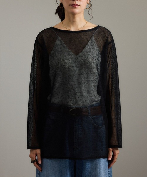 SALON adam et rope'（サロン アダム エ ロペ）の「リネンブレンドメッシュロングスリーブプルオーバー（ニット/セーター・レディース・ブラック/キナリ・FREE）」の10枚目の写真