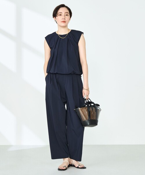 NOLLEY’S（ノーリーズ）の「《セットアップ対応》撥水ストレッチタフタツータックパンツ（その他パンツ・レディース・ネイビー/ライトブルー・38/36）」の20枚目の写真