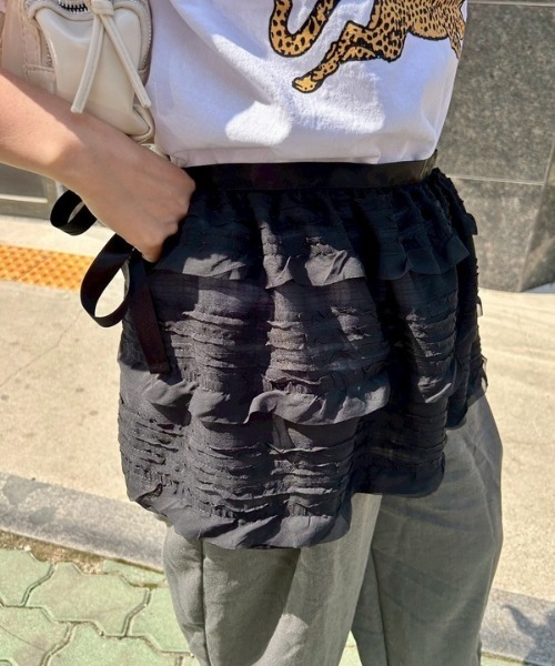 ipugo(イプゴ)の「ipugo/イプゴ レースラップレイアードスカート 秋物 秋服 2026年秋冬(スカート・レディース・ホワイト/ブラック・FREE)」の13枚目の写真