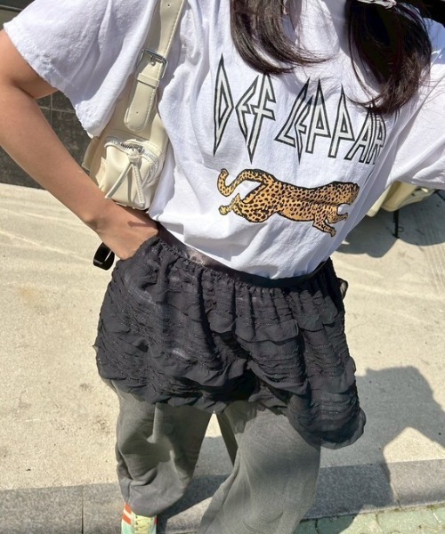 ipugo(イプゴ)の「ipugo/イプゴ レースラップレイアードスカート 秋物 秋服 2026年秋冬(スカート・レディース・ホワイト/ブラック・FREE)」の9枚目の写真