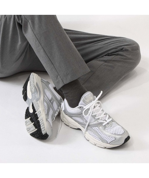 Reebok(リーボック)の「プレミアトリニティ / PREMIER TRINITY(スニーカー・メンズ・ホワイト/ブルー・23.0cm/23.5cm/24.5cm/24.0cm/25.0cm/25.5cm/26.0cm/26.5cm/27.0cm/27.5cm/28.0cm/28.5cm/29.0cm)」の13枚目の写真